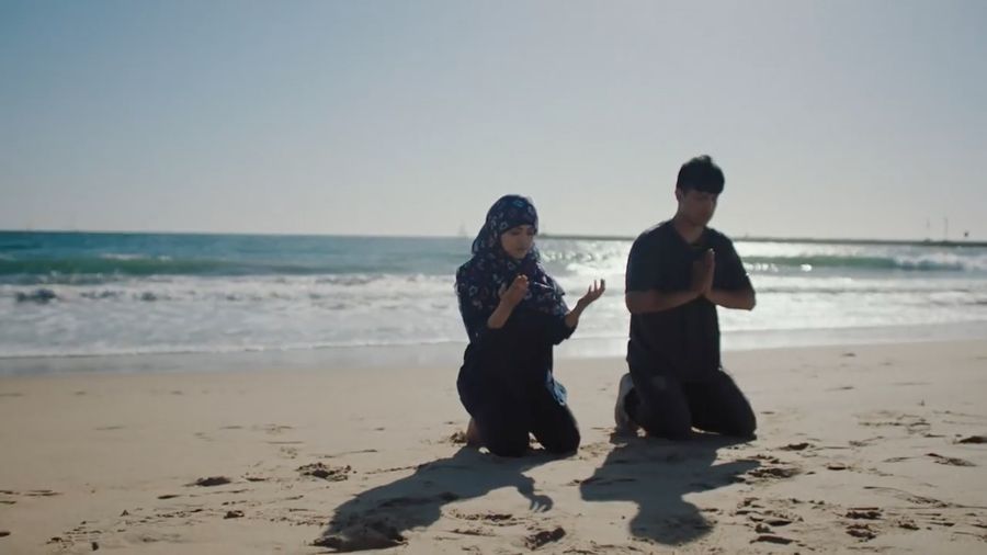 John Legend Satukan Perbedaan di Video Klip Surefire