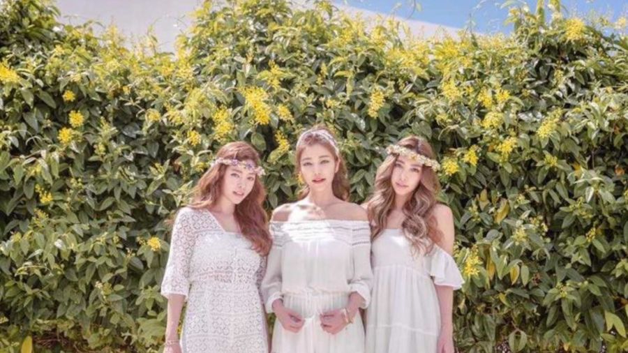 Cantik dan Awet Muda, Keluarga Ini Jadi Viral