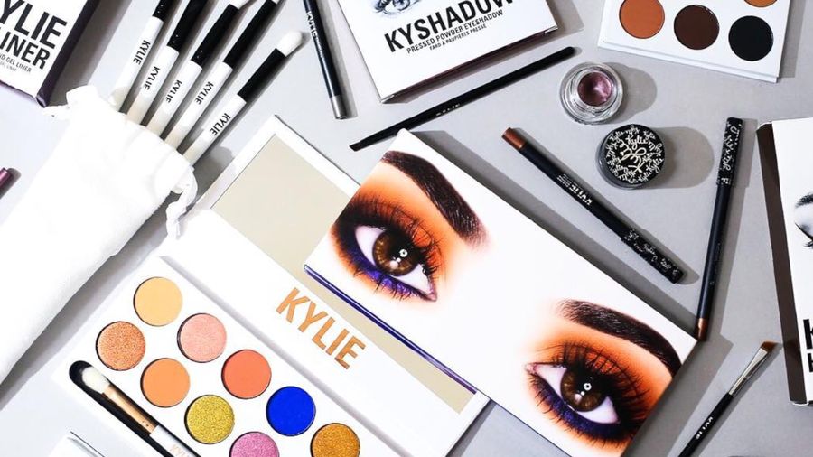 Kylie Jenner Rilis Highlighter