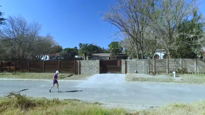 Kenalkan! Deirdre Larkin, Nenek 85 Tahun yang Jago Lari