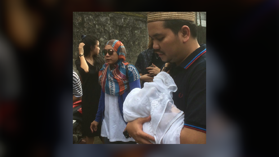 Buah Hati Indra Bekti Meninggal Dunia