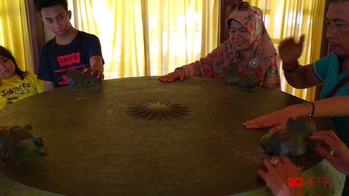 Gong Nekara Perunggu dan Jangkar Raksasa, Ikon Kepulauan Selayar