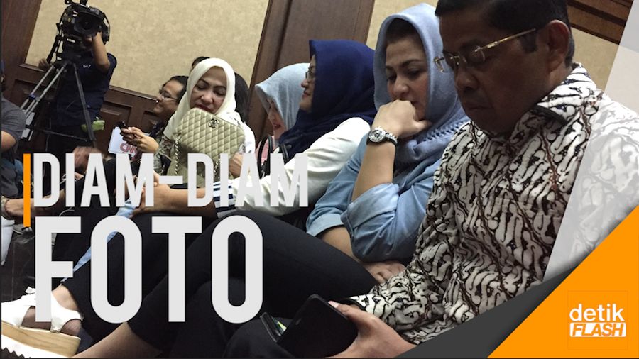 Cekrek! Di Belakang Setnov, Idrus Ketahuan Diam-diam Foto Deisti?