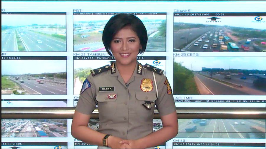 Traffic Update: Cisarua Ramai Tersendat, Jembatan Ampera Sumsel Ramai