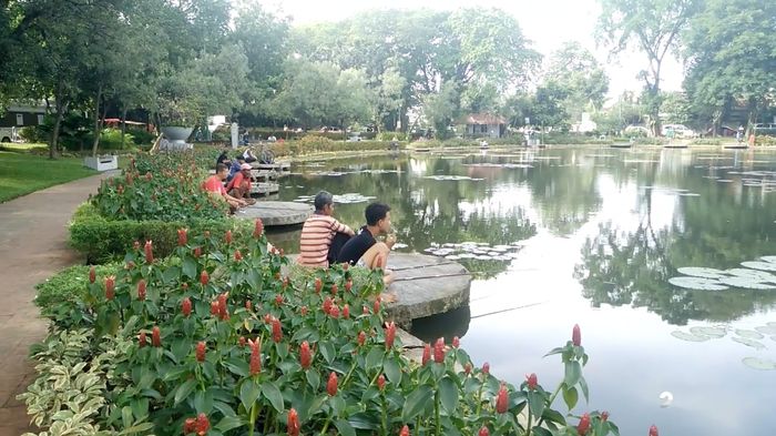 Serunya Mancing di Taman Situlembang