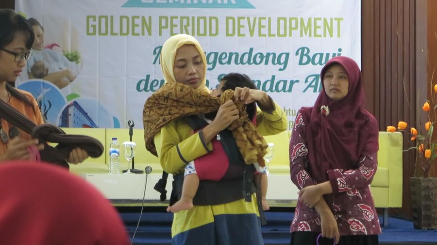 Kenali, Ini Jenis-jenis Gendongan yang Bisa Dipilih untuk Bayi