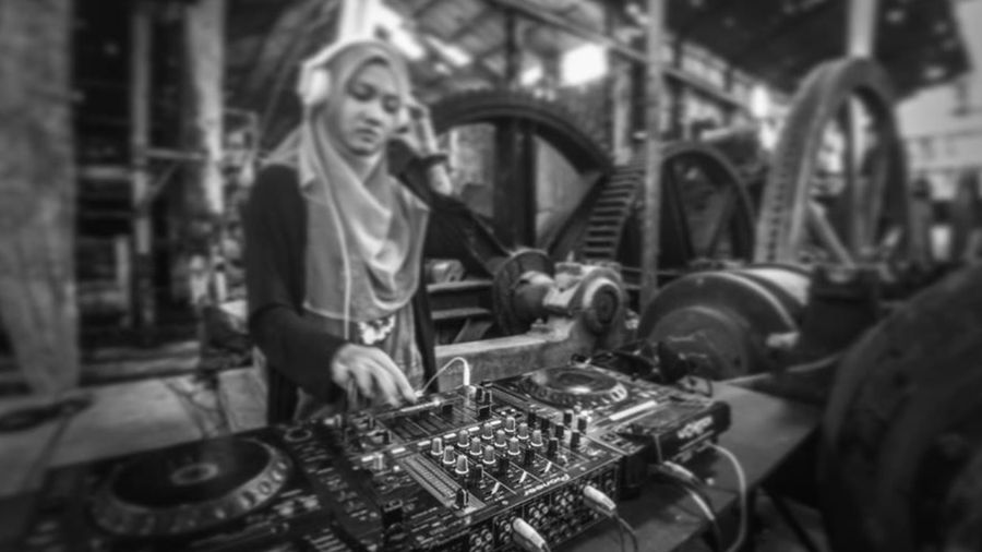 Jadi Kontroversi Karena Pakai Cadar Saat Nge-DJ, Ini Kata Ariska
