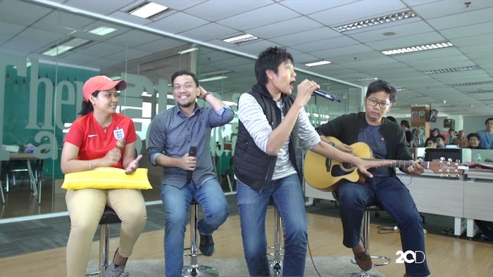 Nostalgia Penampilan Base Jam Bawakan Bukan Pujangga