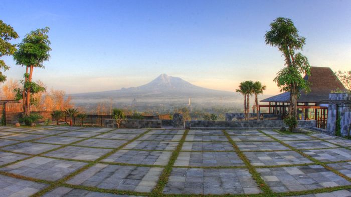 Melihat Tempat Makan Siang Zakir Naik di Yogya yang Cantik Banget