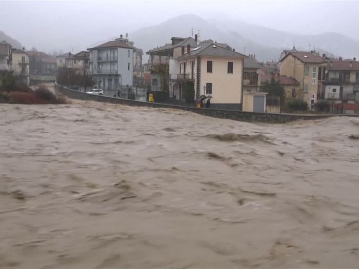 Banjir Bandang Melanda Italia 