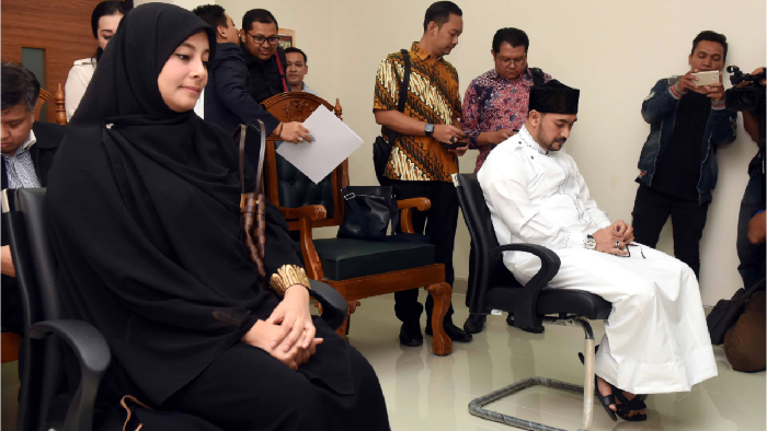 Kronologi Putri Aisyah Gugat Cerai Ustaz Al Habsyi