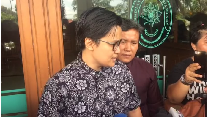 Ini Penjelasan Lengkap Pengacara Soal Hubungan Aming-Evelyn