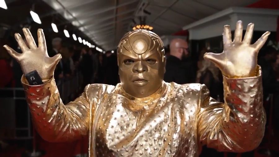 Beredar Meme Kocak Soal Kostum Unik CeeLo Green