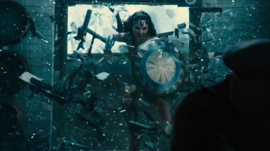 Payudara Kecil, Gal Gadot Dianggap Tak Pantas Jadi Wonder Woman