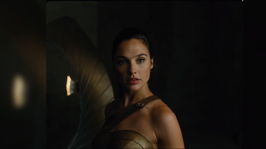 Gal Gadot, Miss Universe yang Bandel