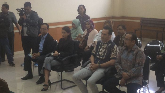 Mediasi Atalarik-Marwa Berlangsung Alot