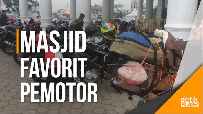 Masjid Jadi Pilihan Utama Pemudik Motor untuk Istirahat