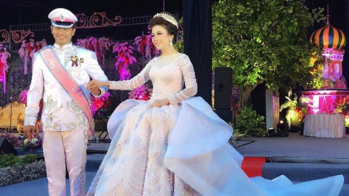 Gaun Rancangan Ivan Gunawan Dipuji Media Asing