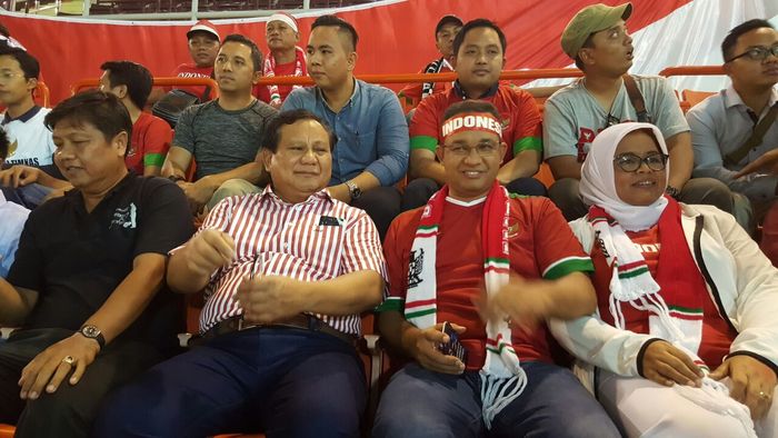 Saat Anies Bertemu Prabowo di Stadion Rajamangala