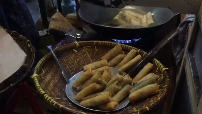 Ke Malioboro, Jangan Lupa Beli Lumpia Legendaris Ini