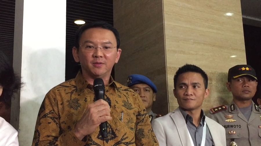 Momen Ahok Ungkap Novel Tulis Fitsa Hats