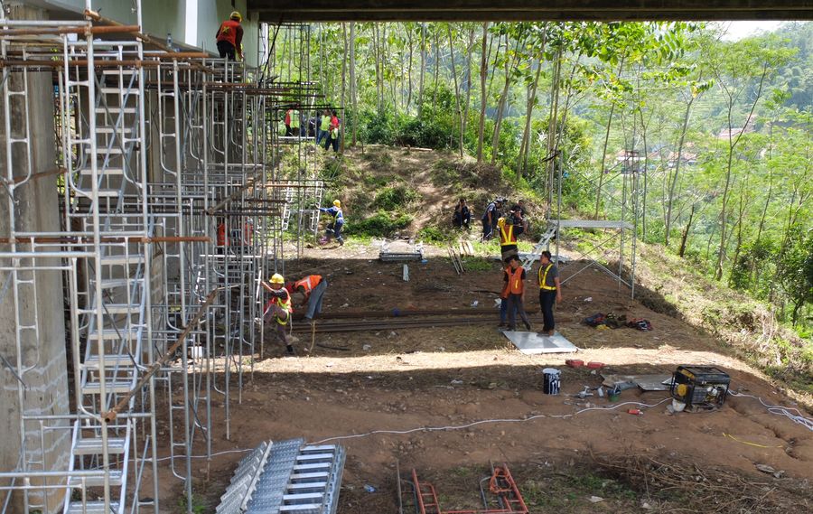 Jembatan Cisomang Sudah Bisa Dilintasi Bus