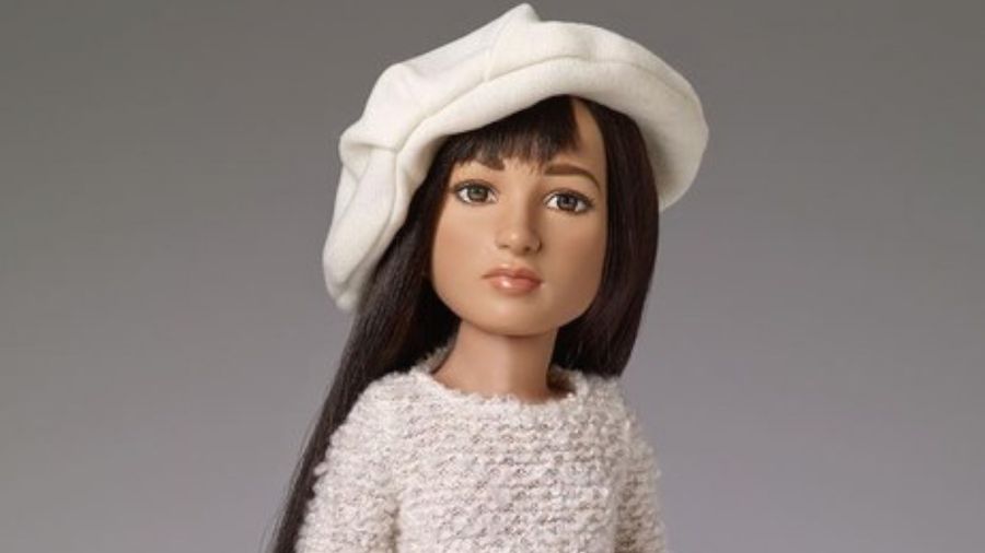 Ini Boneka Transgender Pertama di Dunia