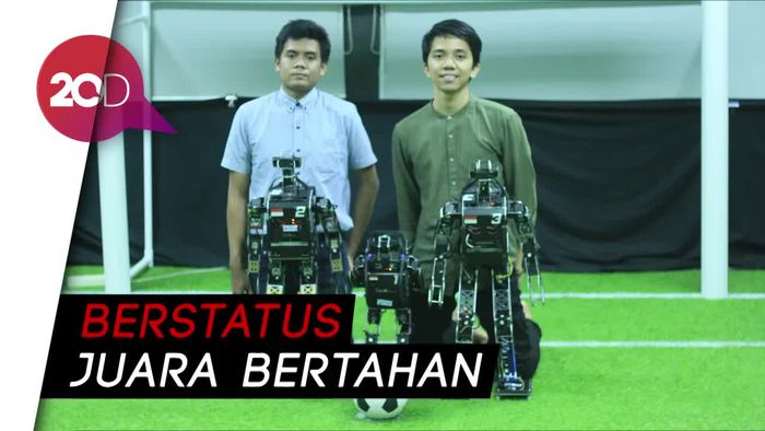 Keren Nih, Robot Mahasiswa ITS Siap Gocek Bola di Roboworld Cup
