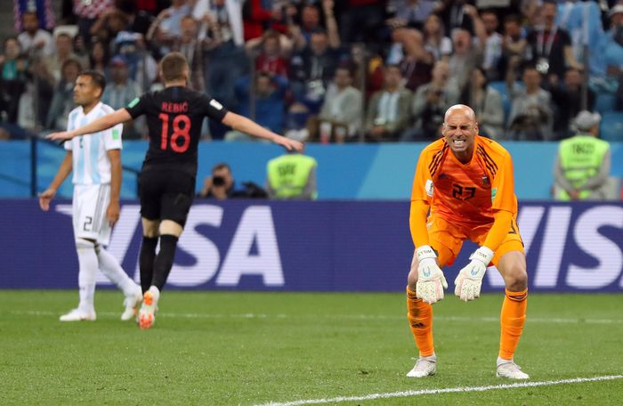 Tonton di Sini, Blunder Kiper Argentina