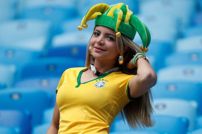 Video 7 Gol Keren Pertandingan Tadi Malam