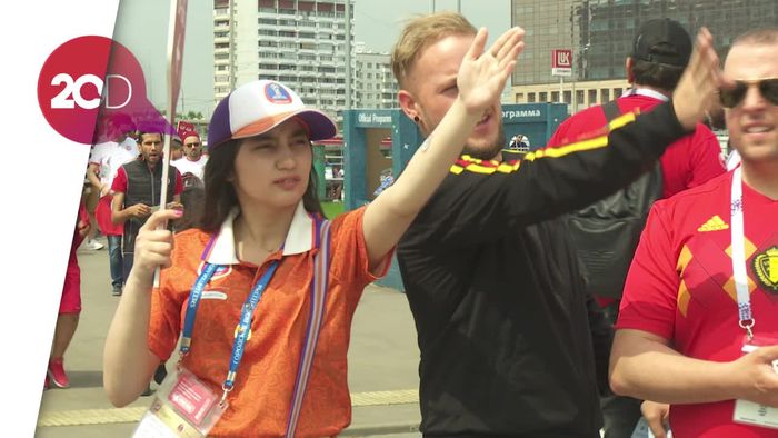 Relawan Cantik, Ramah, dan Ringan Tangan di Piala Dunia