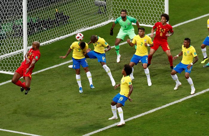 Fernandinho Bunuh Diri, Brasil 0-1 Belgia