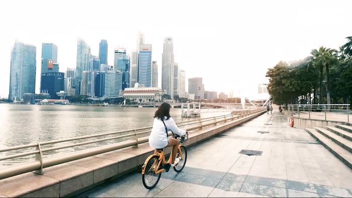 Menunggu Senja Sambil Bersepeda di Merlion 
