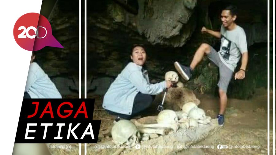 Aksi Wisatawan Lecehkan Makam Toraja Jadi Viral