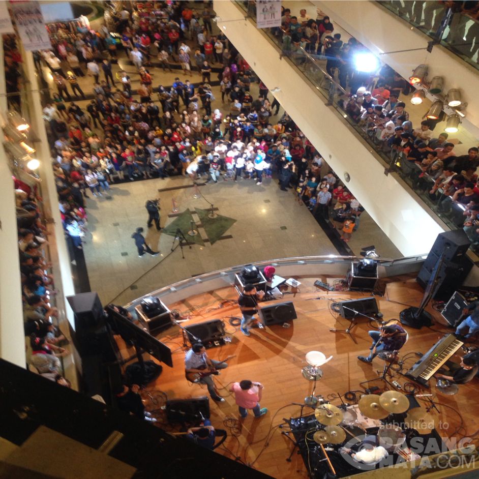 Hebohnya Acara Livechatkustik Di Plaza Atrium Senen