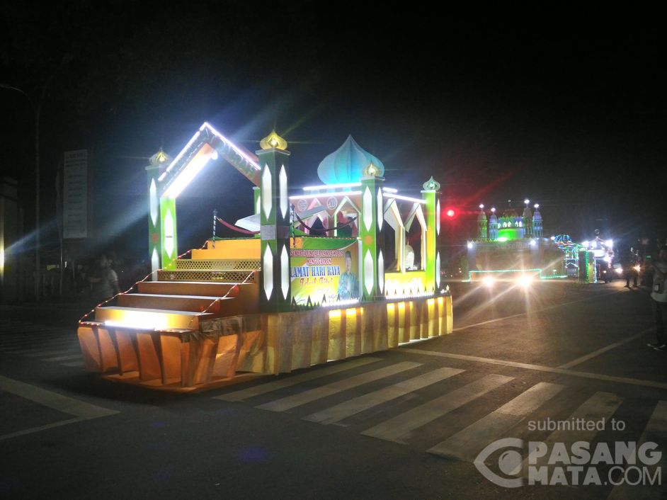 Gambar Mobil  Hias Malam  Takbiran Gambar Kodok HD