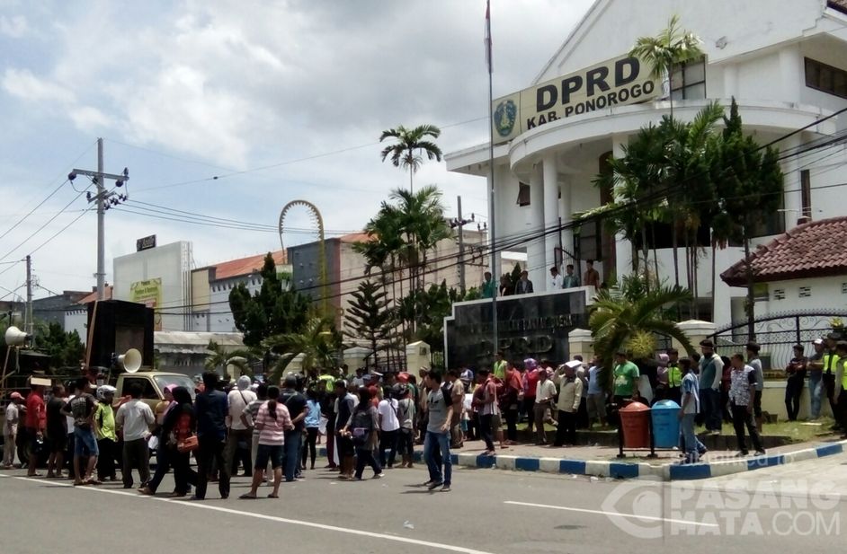 Universitas pedagang