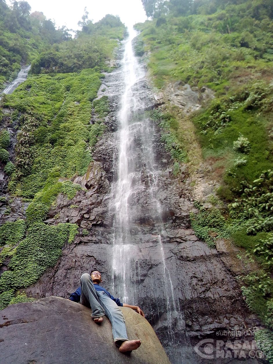Serunya Menikmati Keindahan Air Terjun Tretes Wonosalam • #Wisata Serunya Menikmati Keindahan Air Terjun Tretes Wonosalam • #Wisata