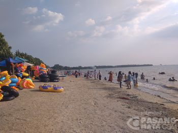 Pasang Mata Pantai Teluk Awur Jadi Destinasi Keren Ketika