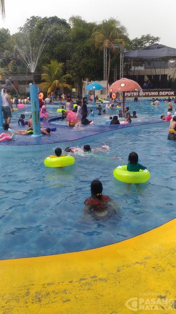 Pasang Mata Putri Duyung Waterpark Jadi Destinasi Liburan