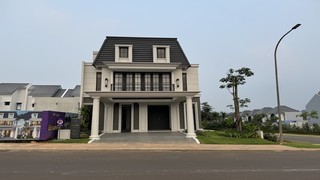 Rumah Mewah Attic Room, 3 Lantai – Citragrand CBD Cibubur