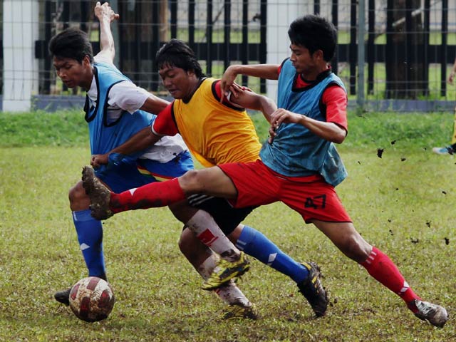  Laga Pemain Legenda & Bakat Muda Sepak Bola ...