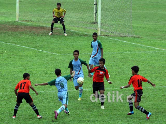 Detik-detik Insiden Kartu Merah Indonesia vs Thailand ...