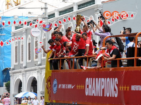 Perayaan Juara Timnas Singapura di Piala AFF 2012 (AFP/ROSLAN RAHMAN)