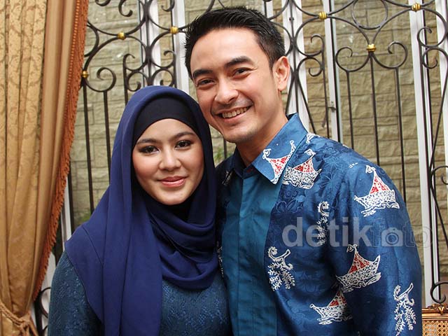 Kerudung Zoya Halal Ini Pendapat Desainer Busana Muslim Kerudung Zoya Halal Ini Pendapat Desainer Busana Muslim