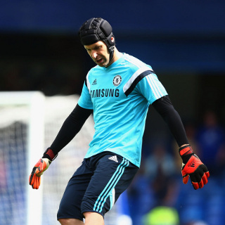 Cech Tak Tutup Peluang Tinggalkan Chelsea