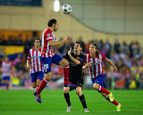 Duel Atletico vs Barcelona di leg II perempatfinal Liga Champions 2013/2014 (Getty Images/Gonzalo Arroyo Moreno)