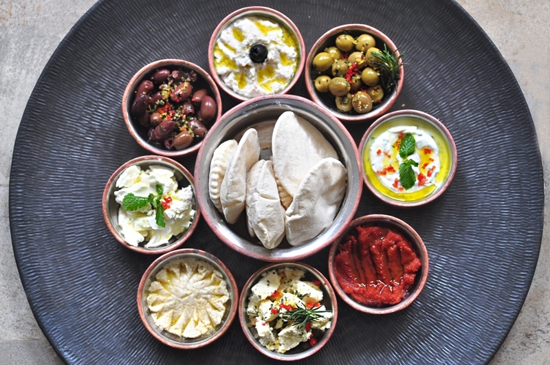 Memanjakan Tubuh dengan Yoga, Reiki dan Spa di Hotel 