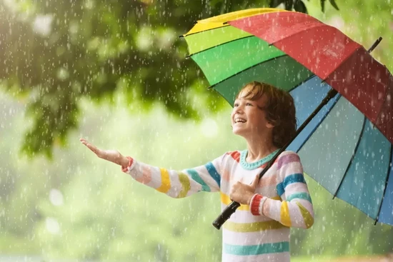 5 Cara Tetap Aman dan Nyaman Saat Musim Hujan