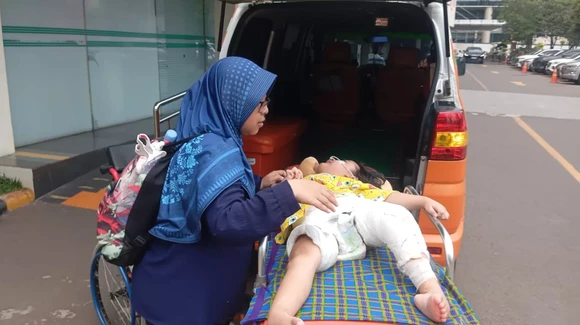 Awalnya Meningitis TB, Kini Airyn Terdiagnosa Cerebral Palsy hingga Perlu Penanganan Seumur Hidup